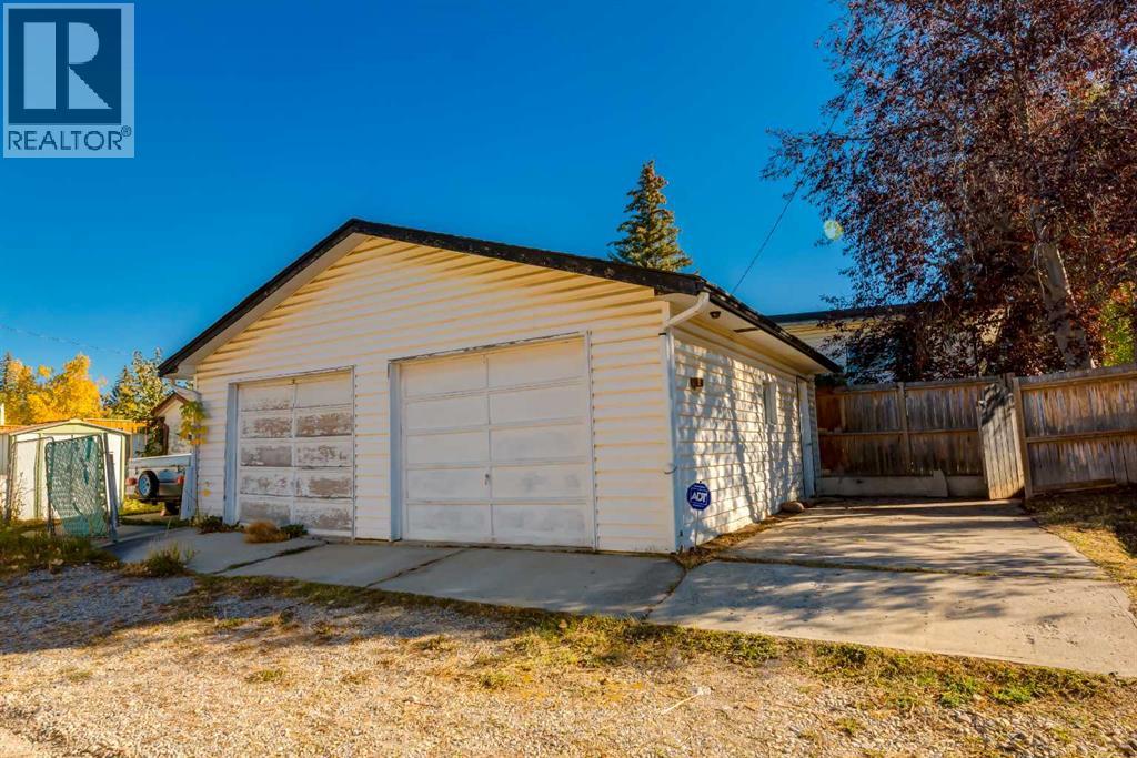 263 Silver Mead Close Nw, Calgary, Alberta  T3B 3M7 - Photo 37 - A2261805