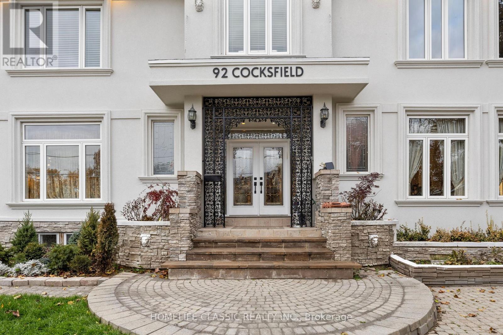 92 Cocksfield Avenue, Toronto, Ontario  M3H 3T2 - Photo 2 - C12527276