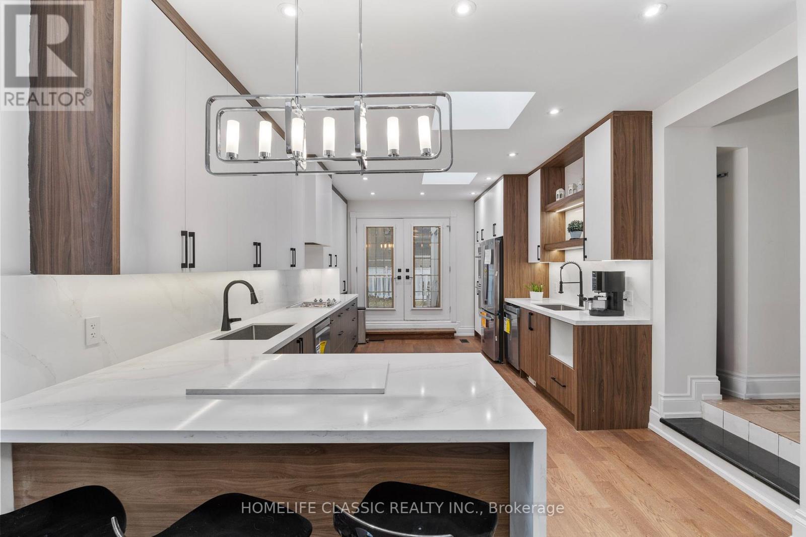 92 Cocksfield Avenue, Toronto, Ontario  M3H 3T2 - Photo 30 - C12527276