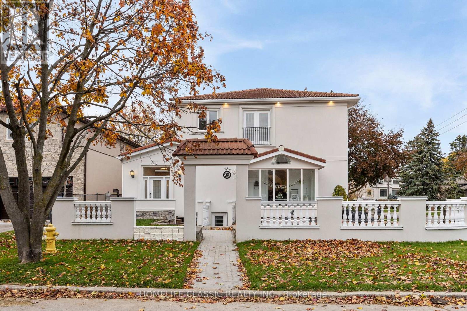 92 Cocksfield Avenue, Toronto, Ontario  M3H 3T2 - Photo 4 - C12527276