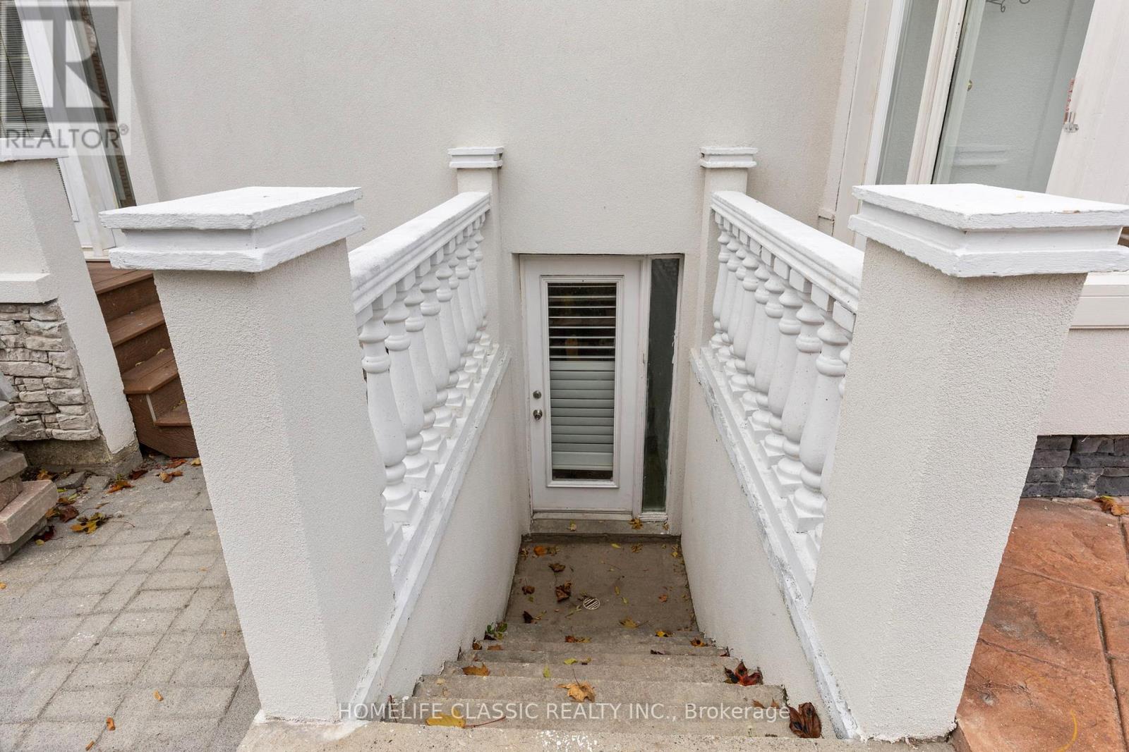 92 Cocksfield Avenue, Toronto, Ontario  M3H 3T2 - Photo 6 - C12527276