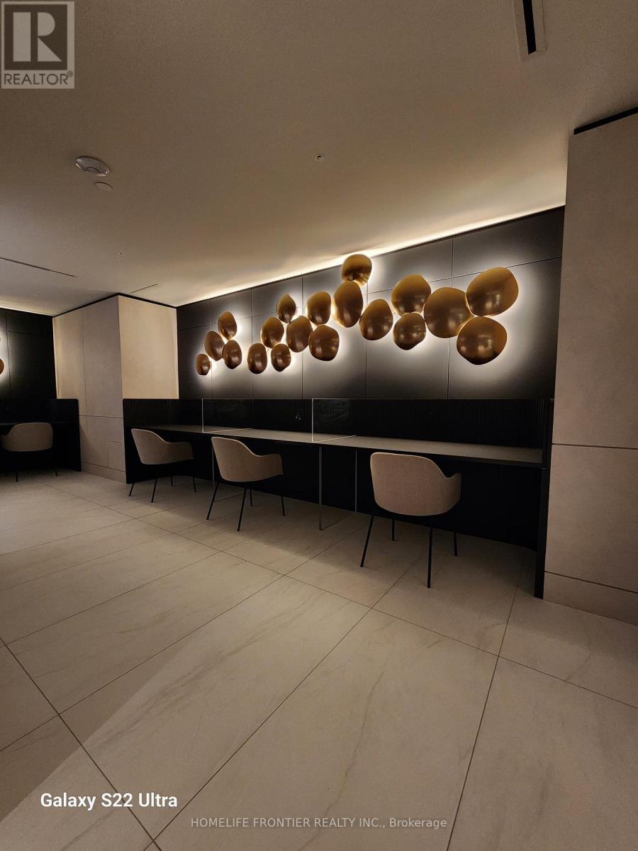 B802 - 50 Upper Mall Way, Vaughan, Ontario  L4J 0L7 - Photo 25 - N12383488