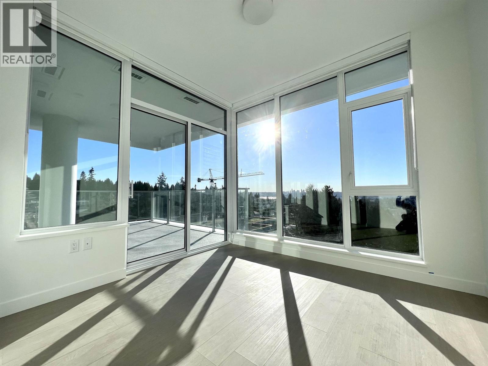 704 555 Sydney Avenue, Coquitlam, British Columbia  V3K 0G5 - Photo 9 - R3058562