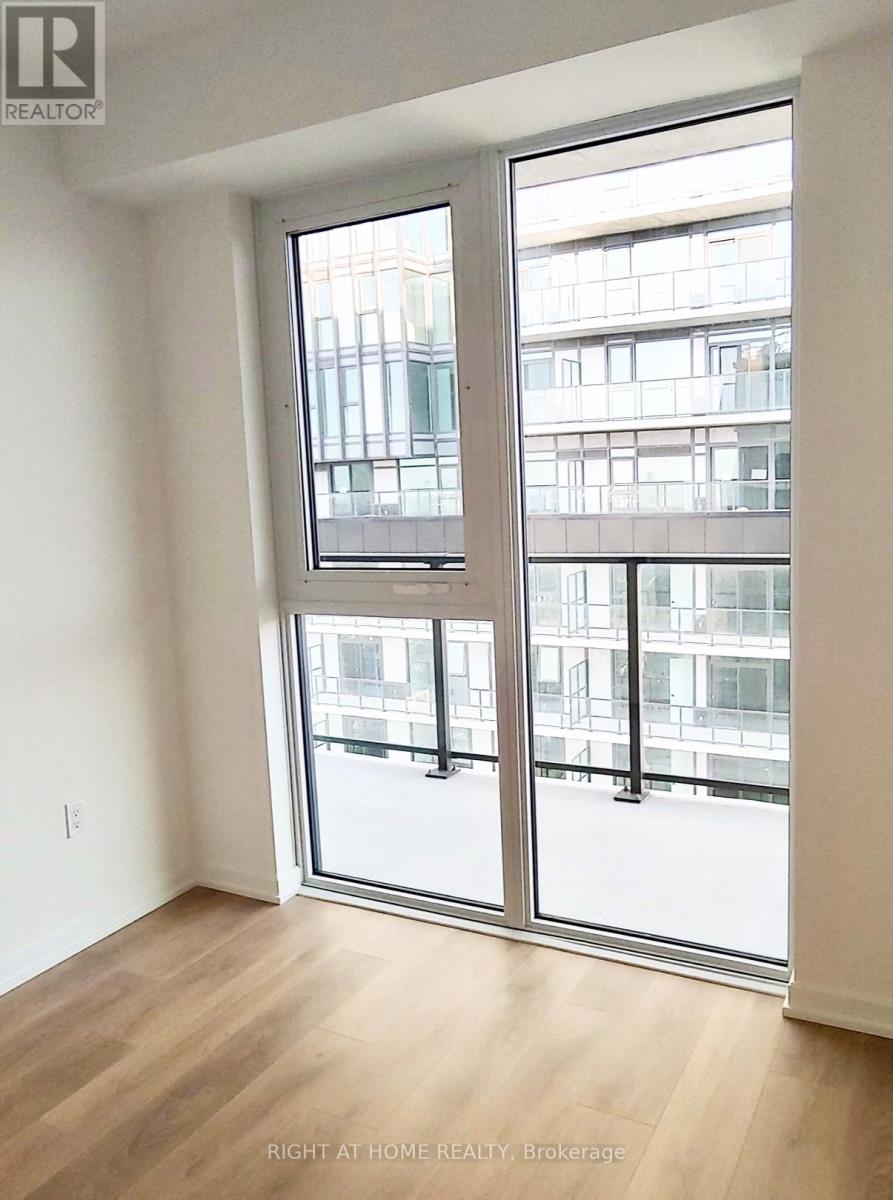 2304 - 10 Graphophone Grove, Toronto, Ontario  M6H 0E5 - Photo 17 - W12527272