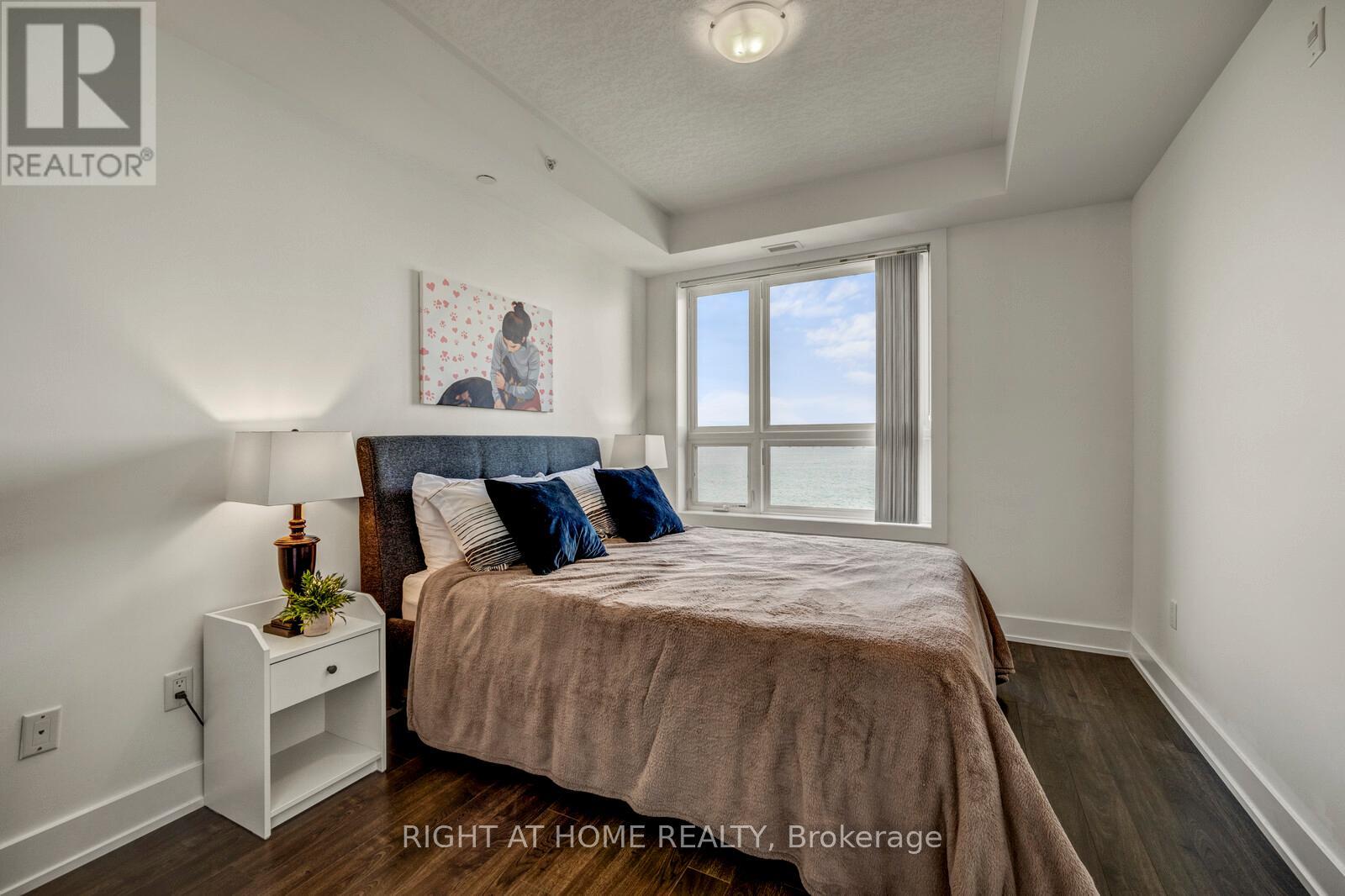 309 - 35 Southshore Crescent, Hamilton, Ontario  L8E 0J2 - Photo 12 - X12527294