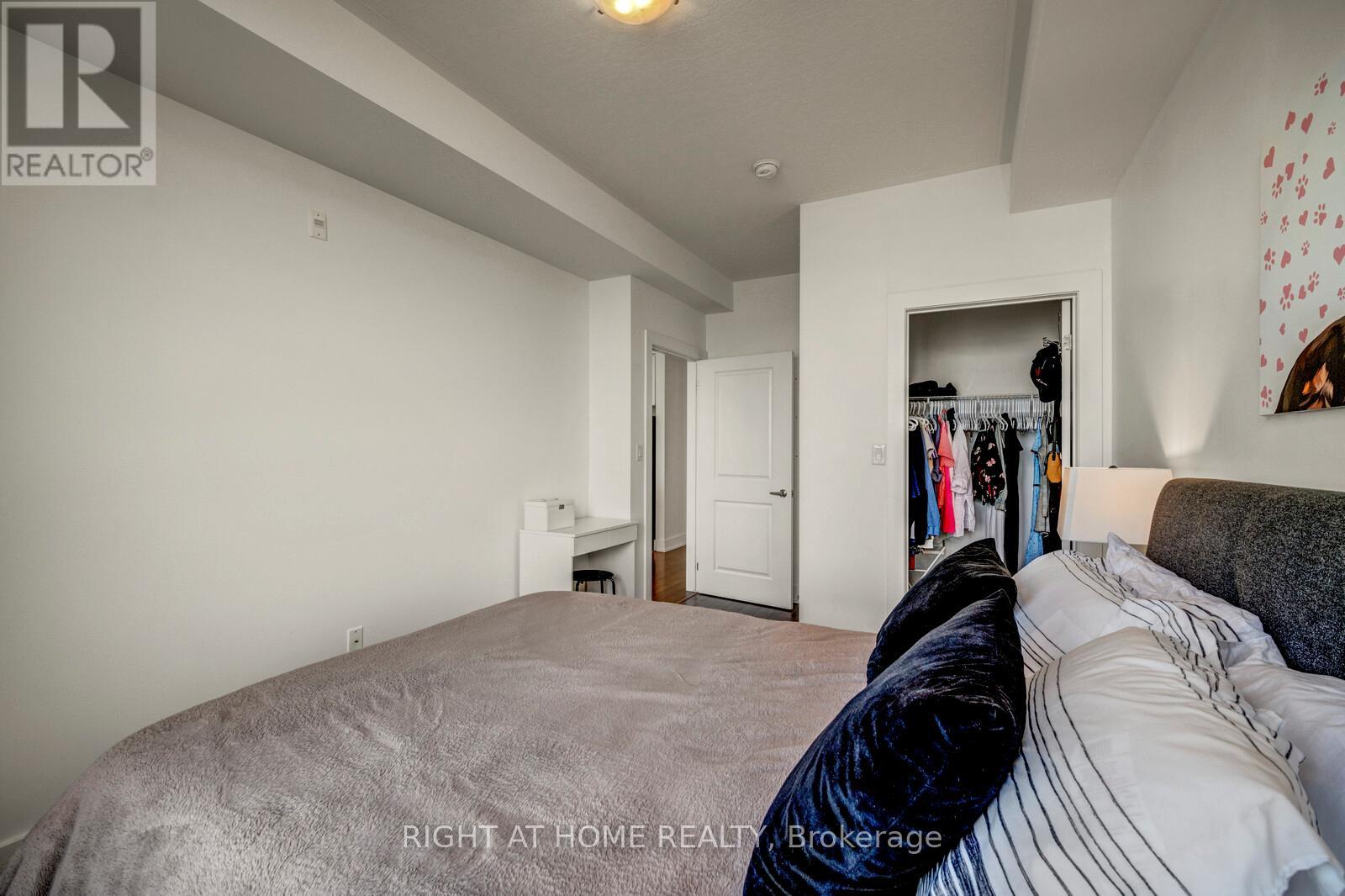 309 - 35 Southshore Crescent, Hamilton, Ontario  L8E 0J2 - Photo 14 - X12527294