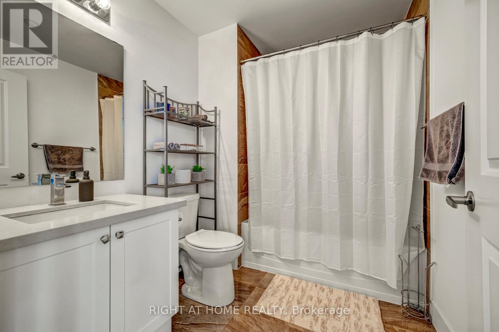 309 - 35 Southshore Crescent, Hamilton, Ontario  L8E 0J2 - Photo 15 - X12527294