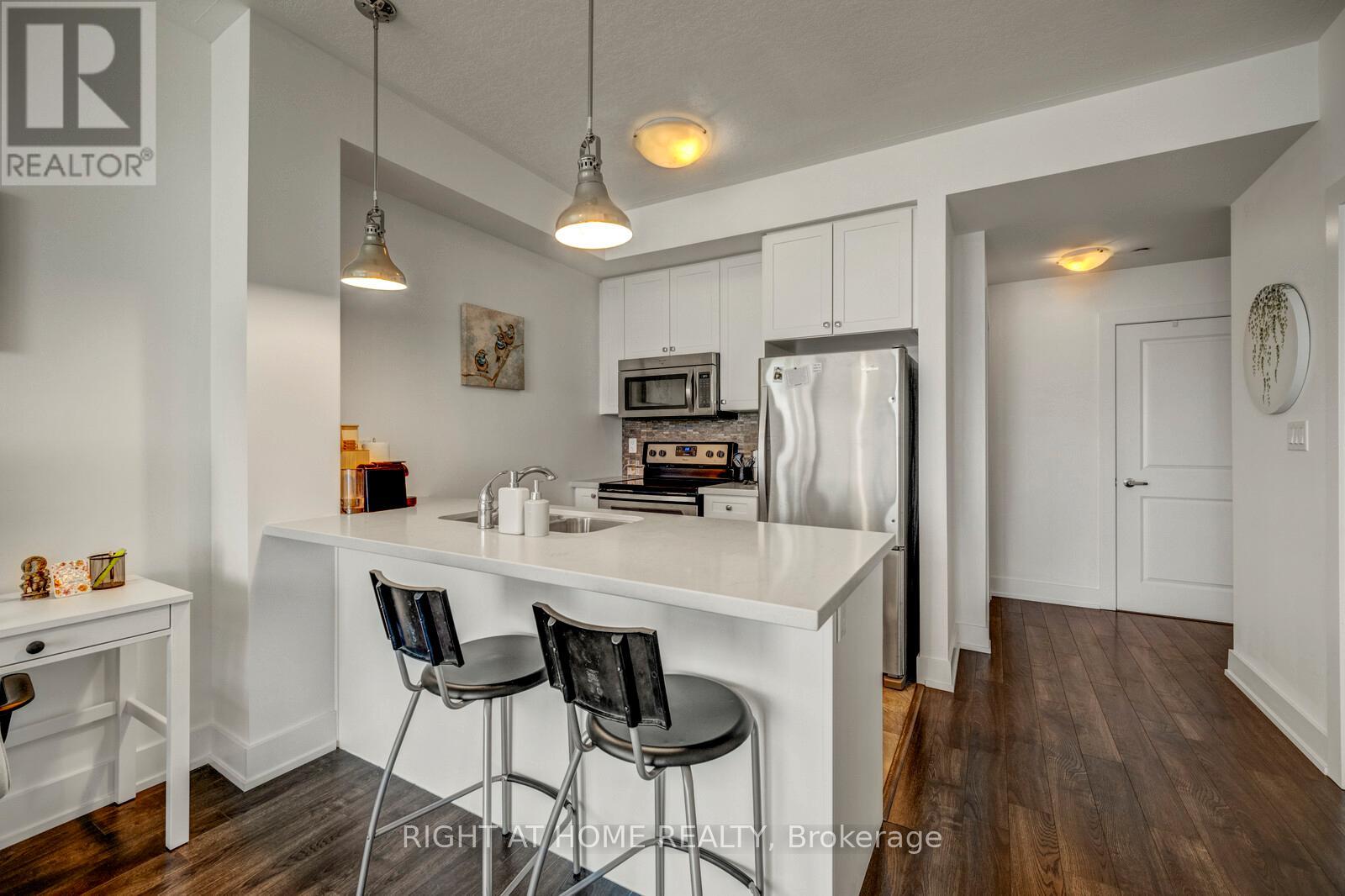 309 - 35 Southshore Crescent, Hamilton, Ontario  L8E 0J2 - Photo 7 - X12527294