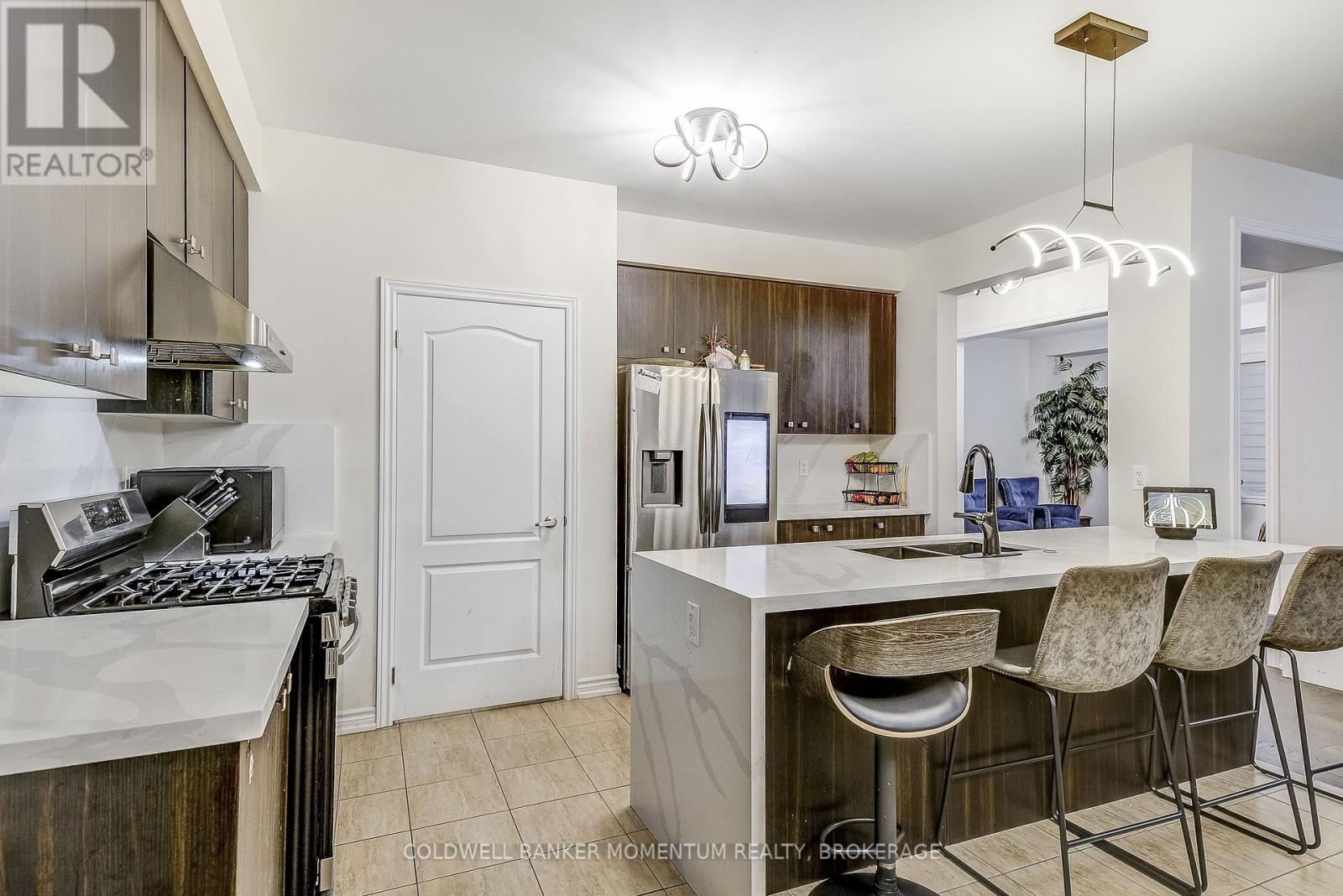 516 Barker Parkway, Thorold, Ontario  L2V 0K1 - Photo 13 - X12527300