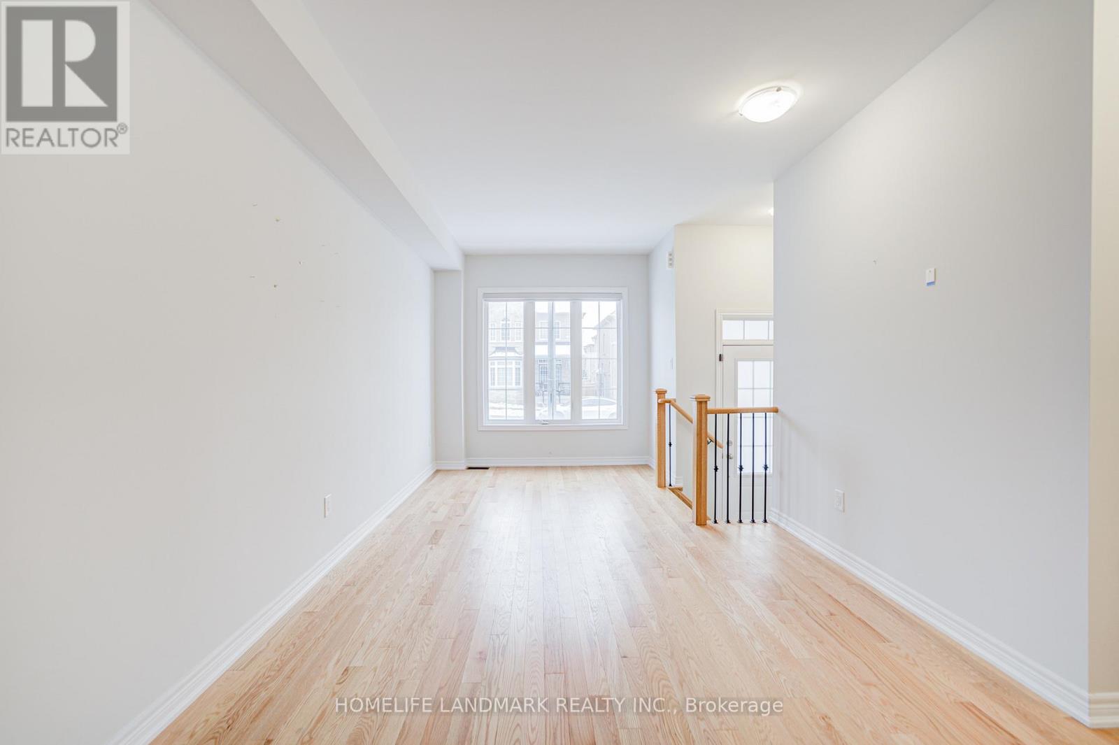 555 White's Hill Avenue, Markham, Ontario  L6B 1N9 - Photo 10 - N12527302