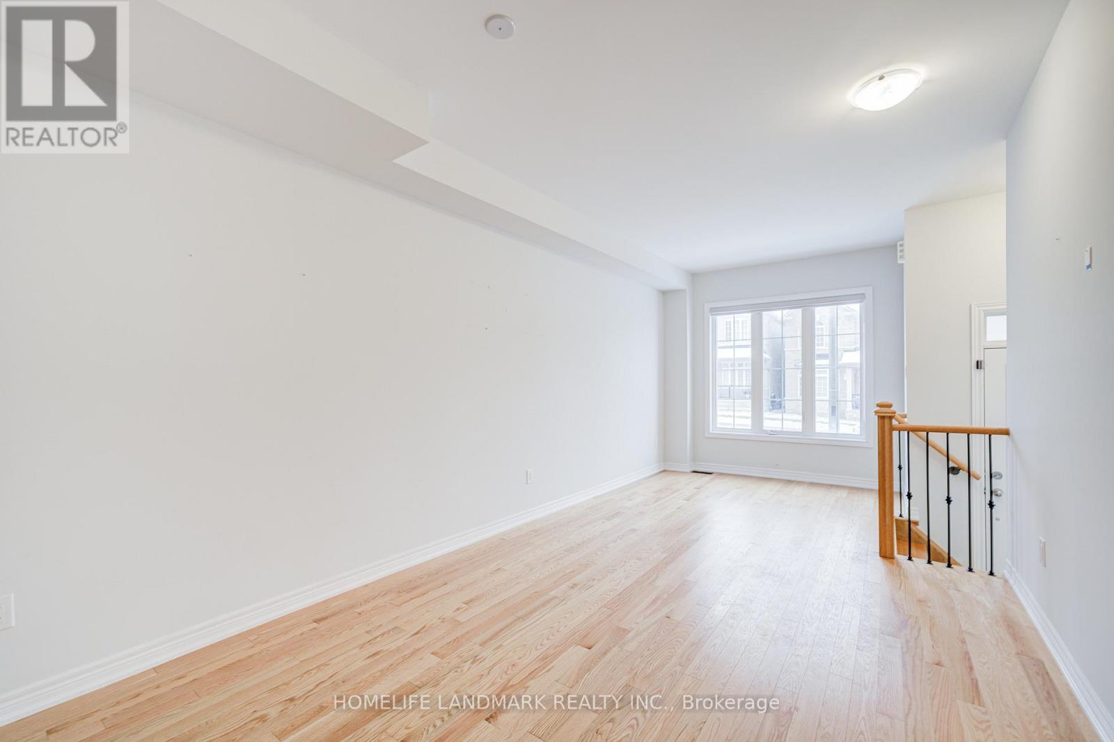 555 White's Hill Avenue, Markham, Ontario  L6B 1N9 - Photo 11 - N12527302