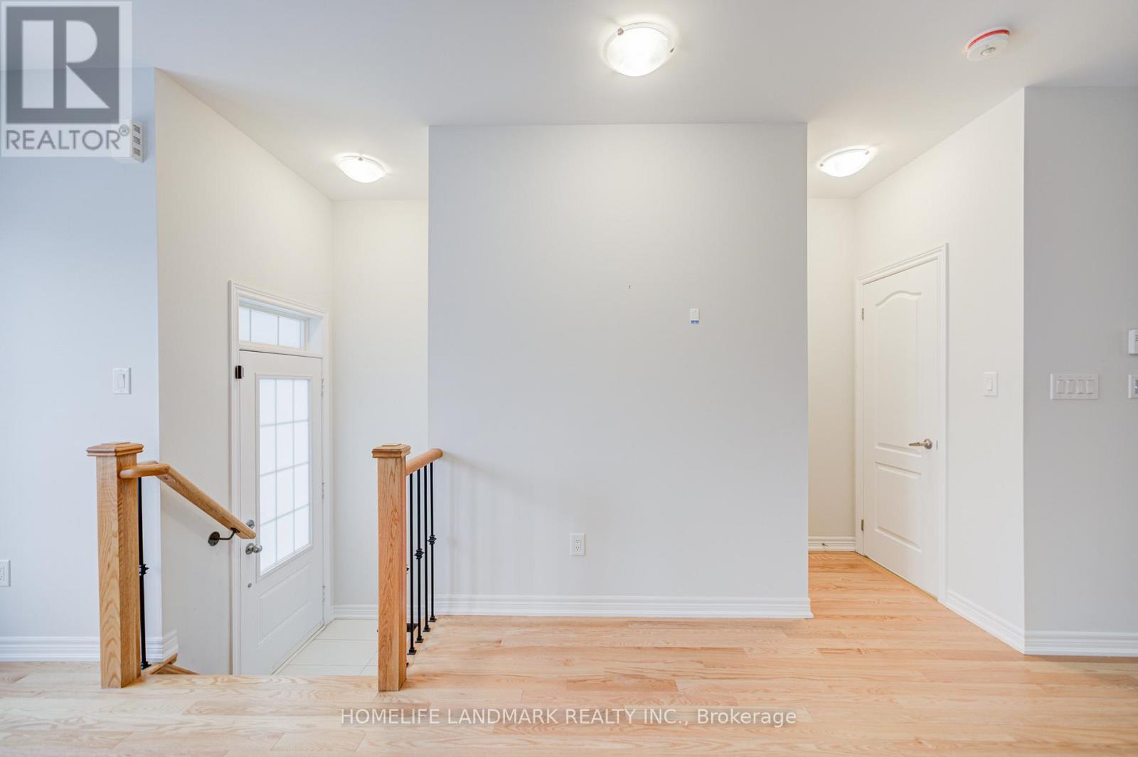 555 White's Hill Avenue, Markham, Ontario  L6B 1N9 - Photo 12 - N12527302