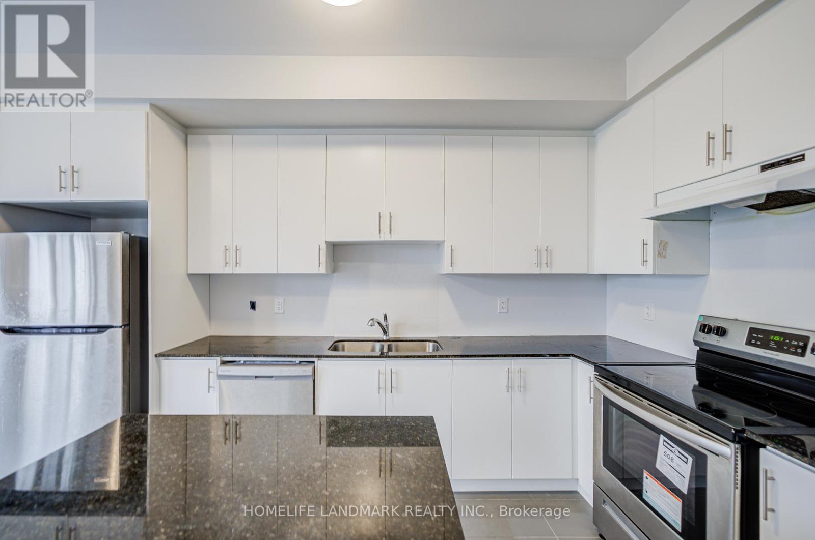 555 White's Hill Avenue, Markham, Ontario  L6B 1N9 - Photo 15 - N12527302