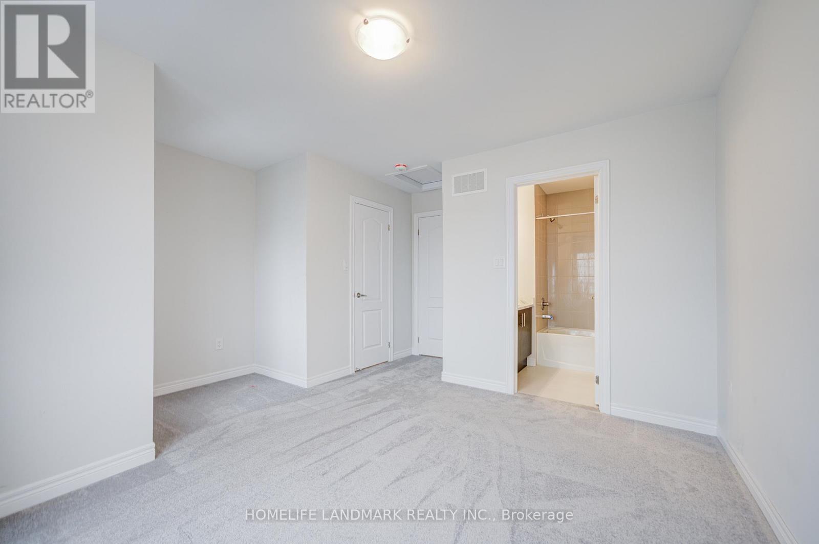 555 White's Hill Avenue, Markham, Ontario  L6B 1N9 - Photo 38 - N12527302