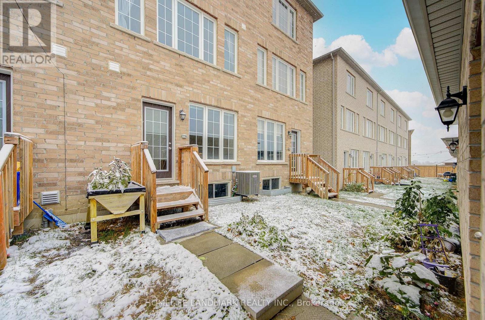 555 White's Hill Avenue, Markham, Ontario  L6B 1N9 - Photo 46 - N12527302