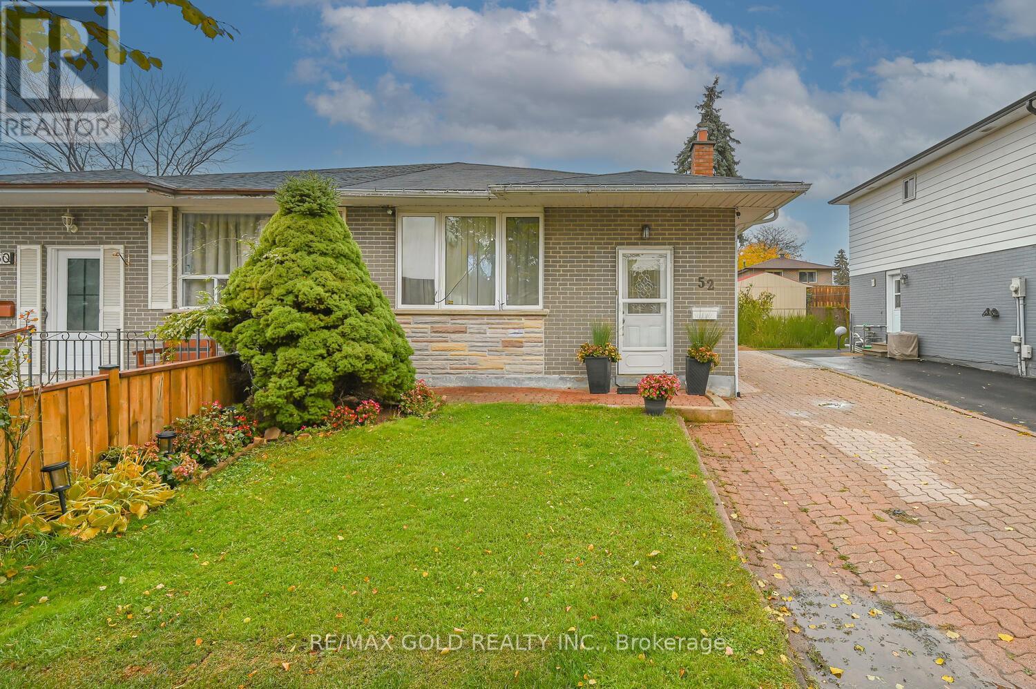 52 CRAWFORD DRIVE, Brampton, Ontario