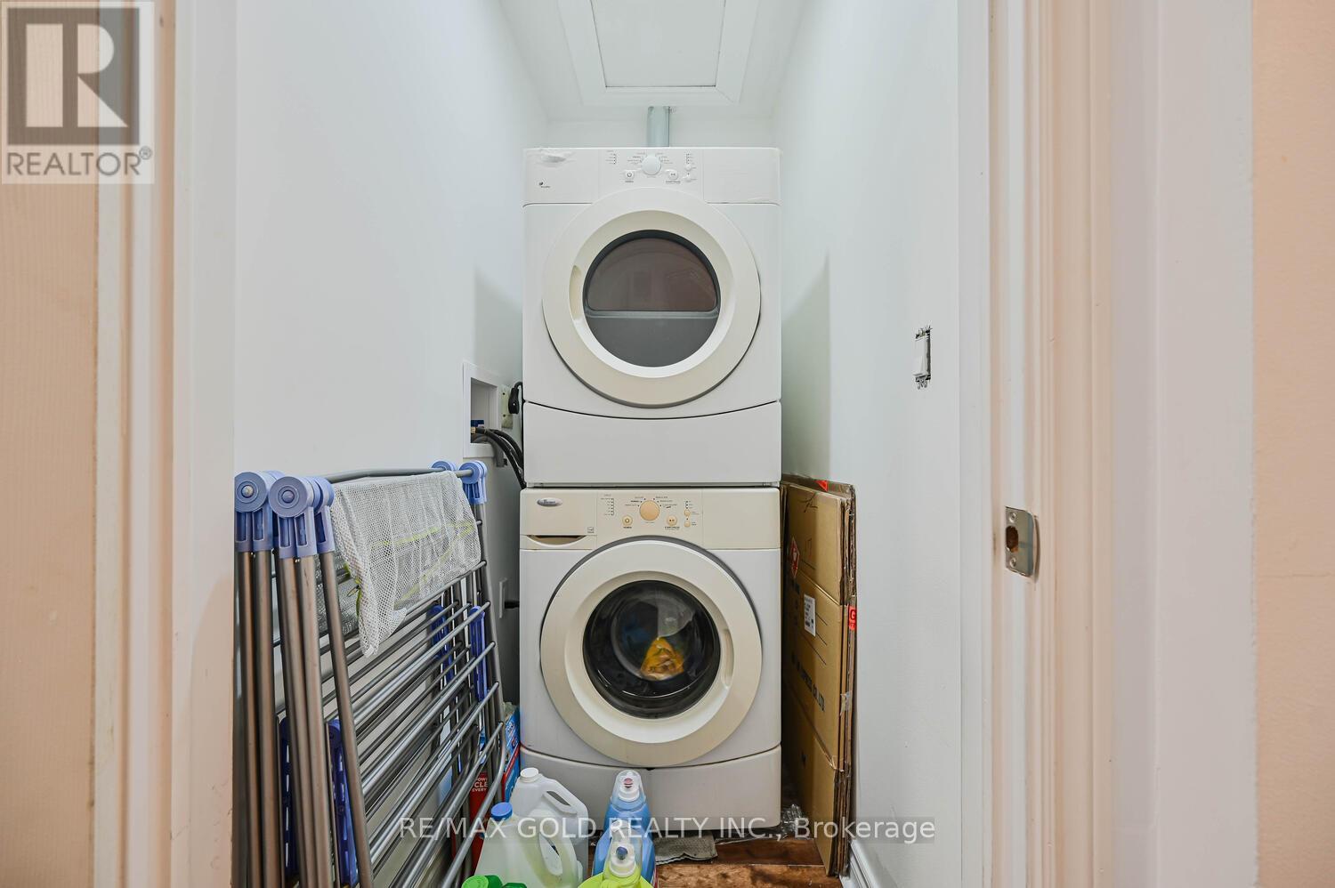 52 Crawford Drive, Brampton, Ontario  L6V 2C7 - Photo 27 - W12527304