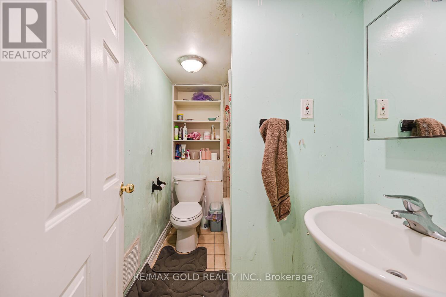 52 Crawford Drive, Brampton, Ontario  L6V 2C7 - Photo 38 - W12527304