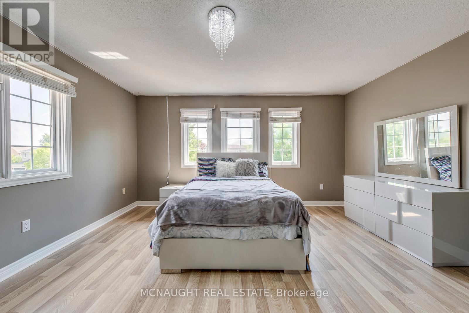 101 Letty Avenue, Brampton, Ontario  L6Y 5E1 - Photo 36 - W12527312