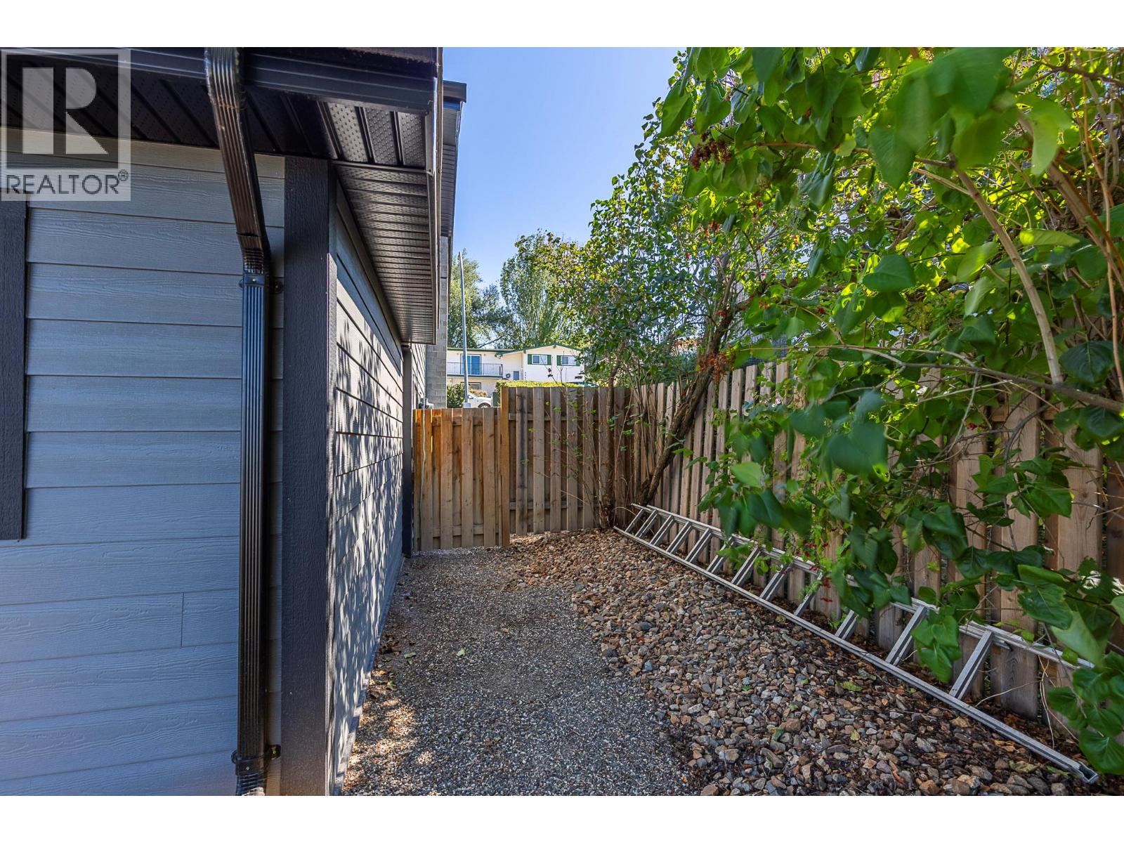 3905 17th Avenue, Vernon, British Columbia  V1T 6Z1 - Photo 72 - 10362492