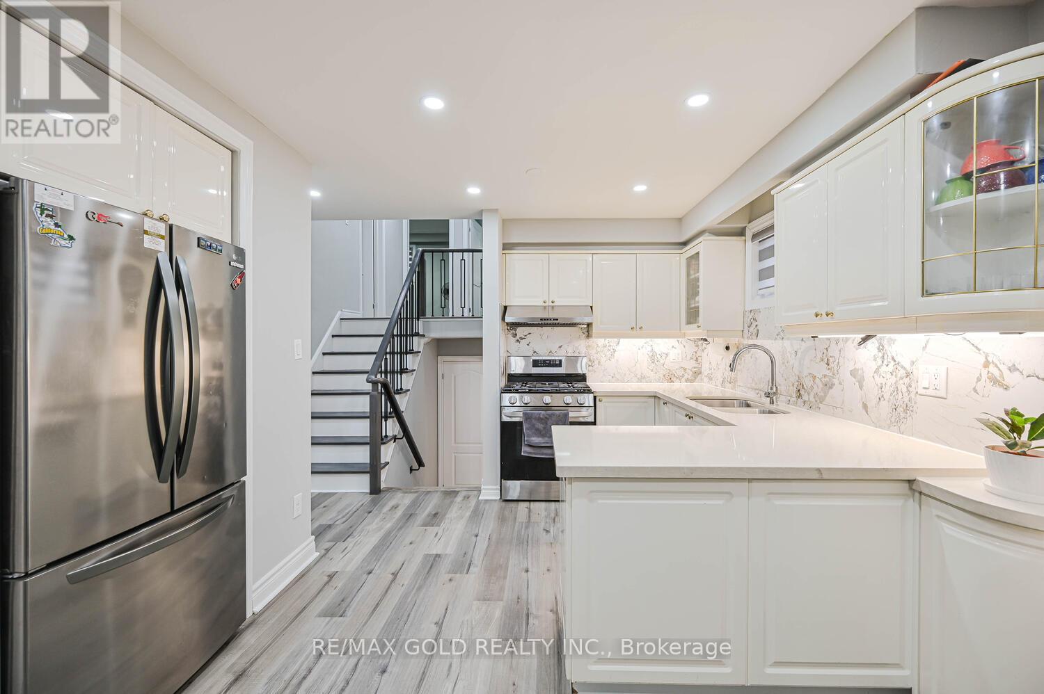 3724 Darla Drive, Mississauga, Ontario  L4T 2C9 - Photo 9 - W12526664