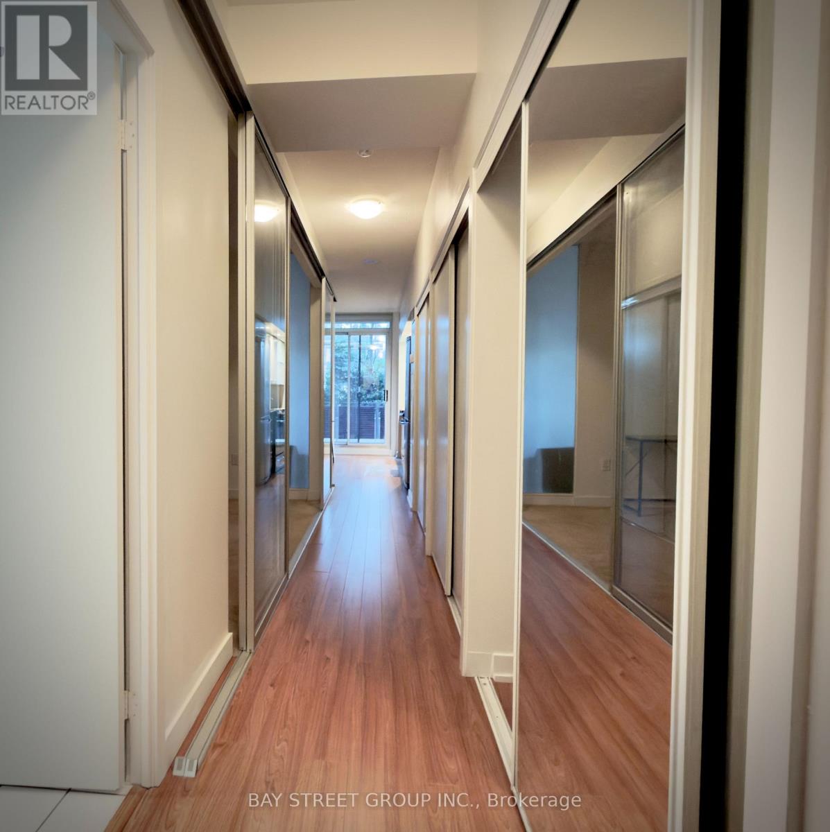 238 - 8 Telegram Mews, Toronto, Ontario  M5V 3V4 - Photo 5 - C12527322