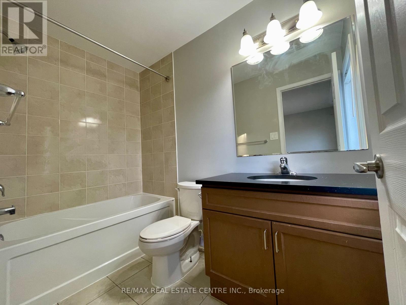 14 Quillberry Close, Brampton, Ontario  L7A 4N8 - Photo 21 - W12527314