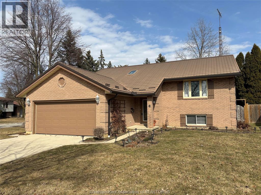 8 Lancefield PLACE, Chatham, Ontario