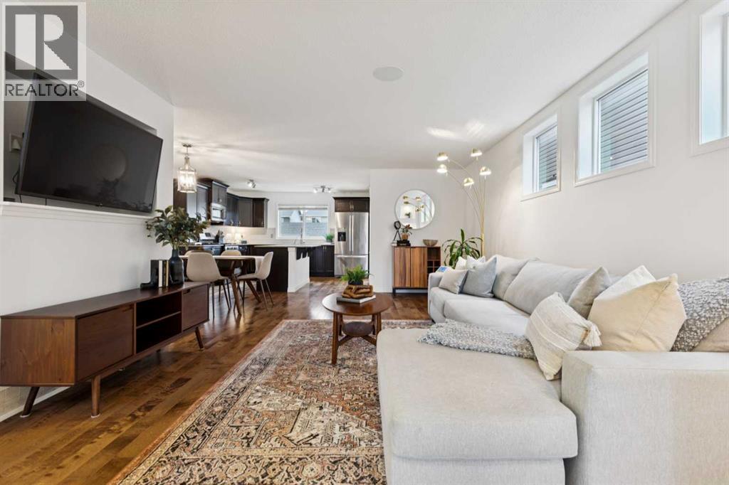 45 Legacy Gate Se, Calgary, Alberta  T2X 0W3 - Photo 3 - A2269408