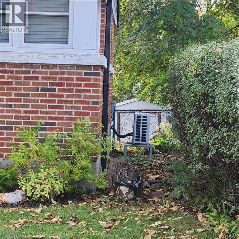 358 Metcalfe Street, Guelph, Ontario  N1E 4Z7 - Photo 5 - 40784105