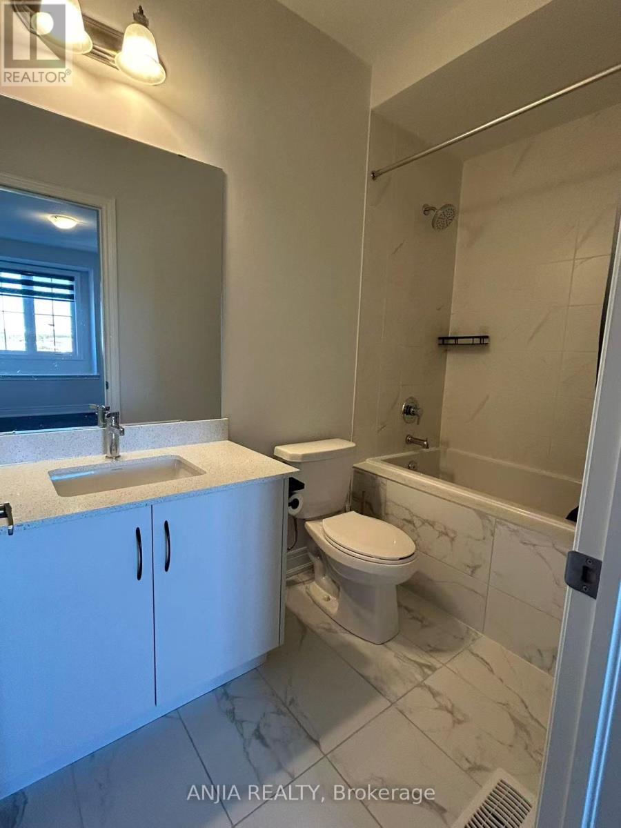 13 Albert Newell Drive, Markham, Ontario  L6B 1R8 - Photo 15 - N12527330