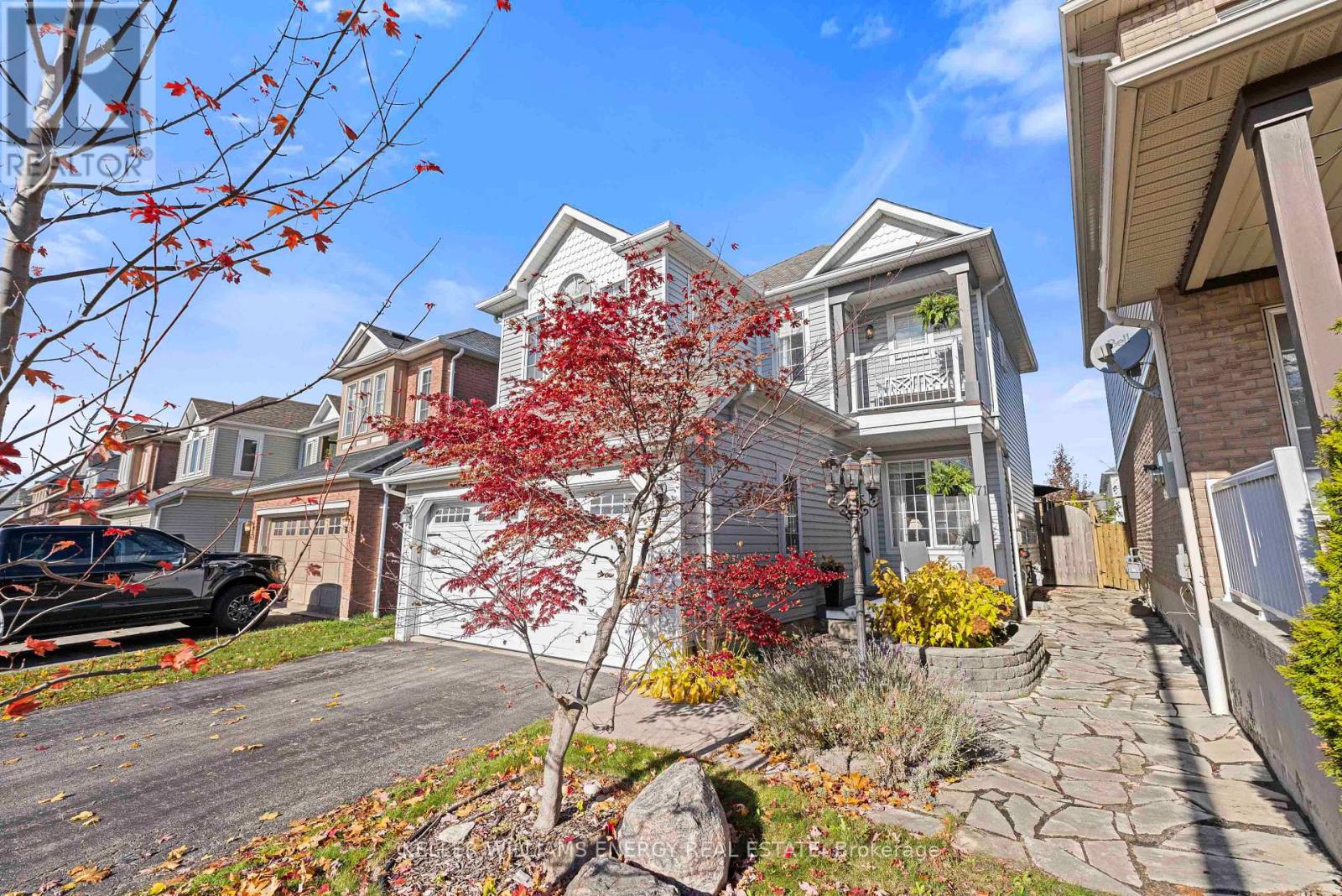 71 Sandford Crescent, Whitby, Ontario L1R 2S1 - Photo 3 - E12527344