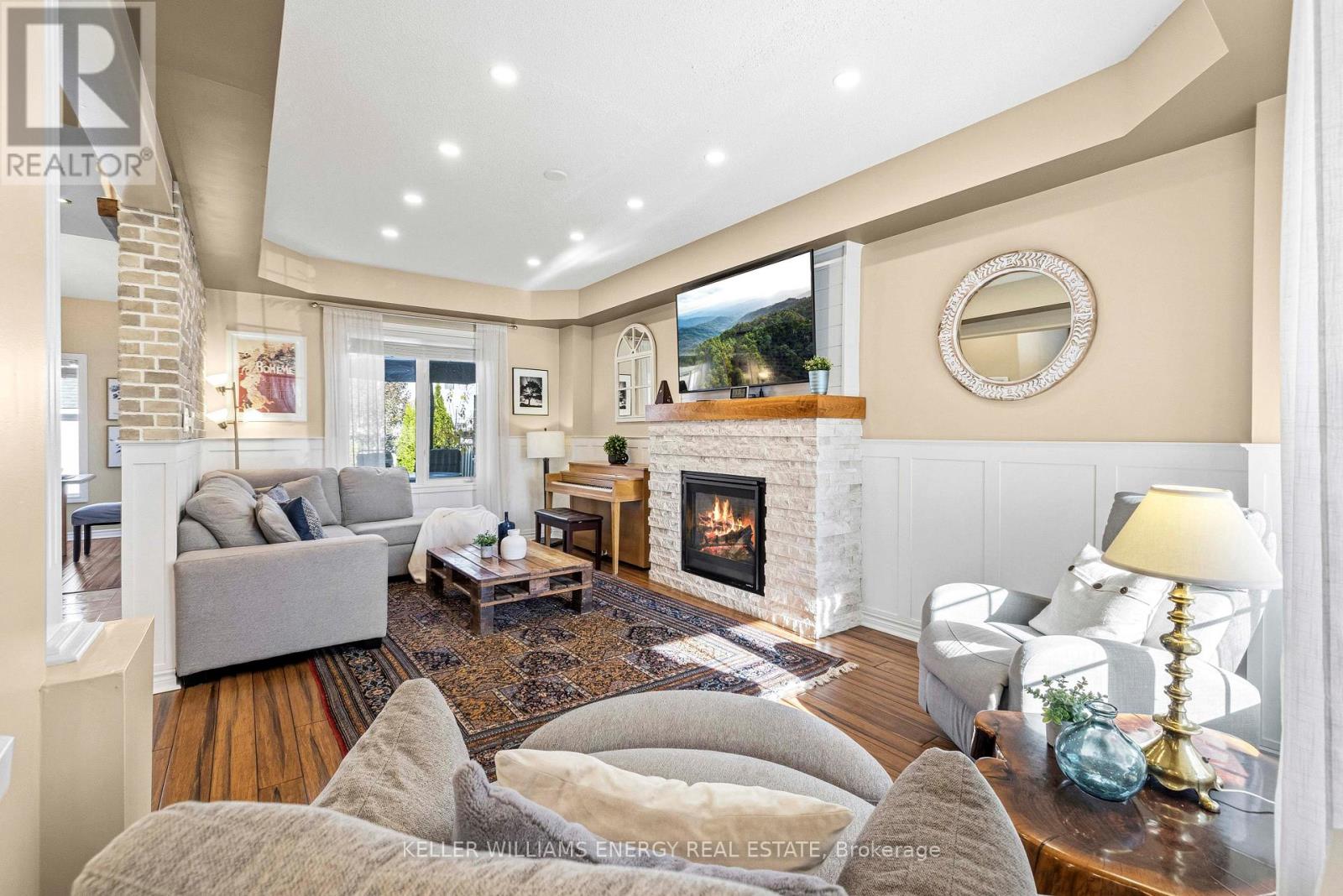 71 Sandford Crescent, Whitby, Ontario L1R 2S1 - Photo 9 - E12527344