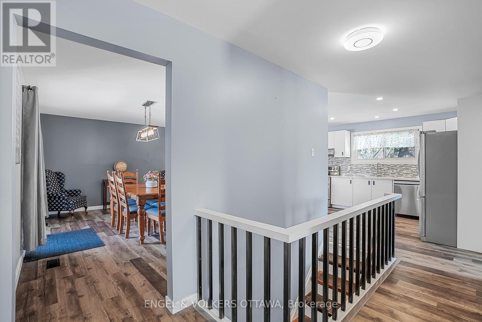 1427 Rosebella Avenue, Ottawa, Ontario  K1T 1E5 - Photo 10 - X12527334