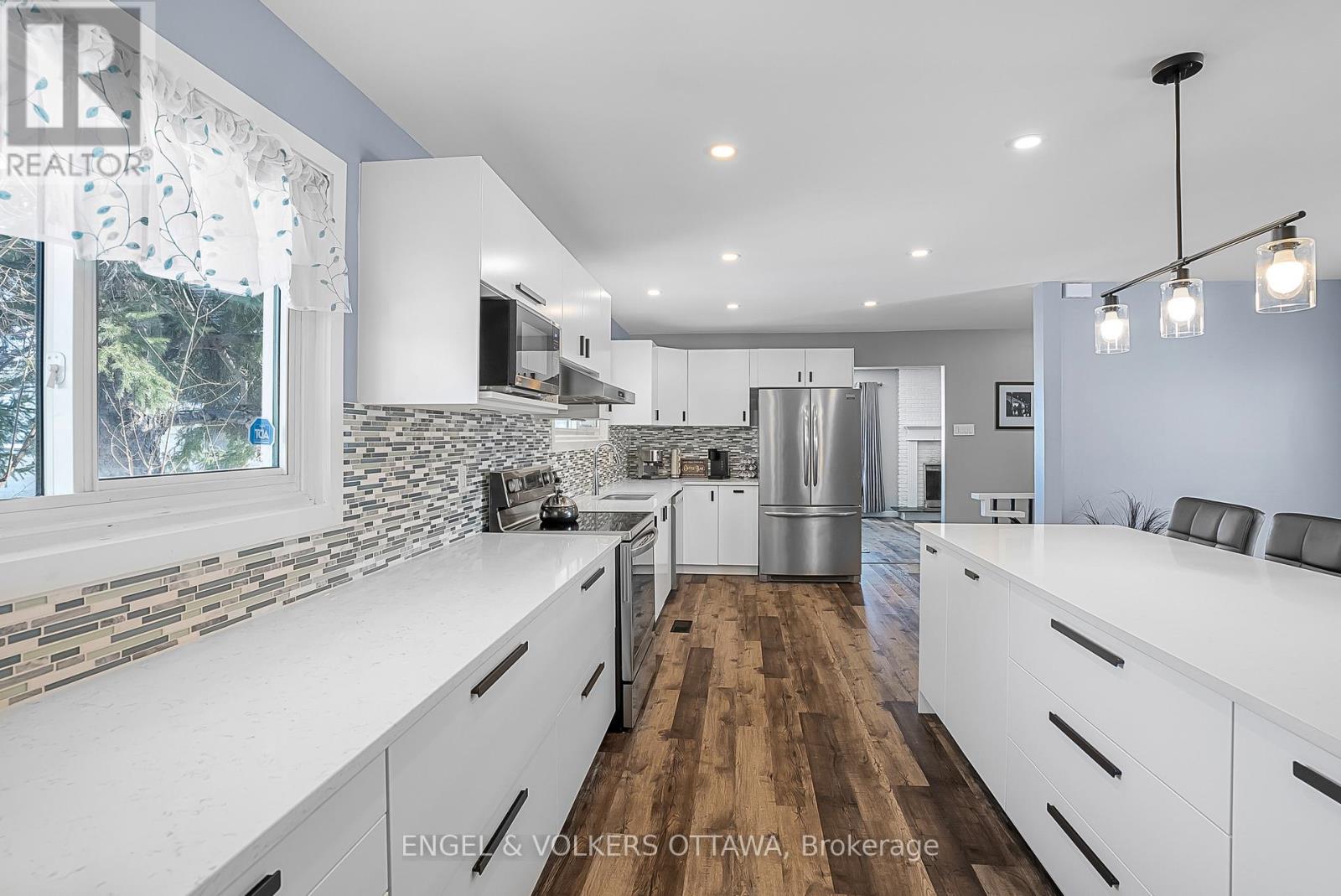 1427 Rosebella Avenue, Ottawa, Ontario  K1T 1E5 - Photo 13 - X12527334