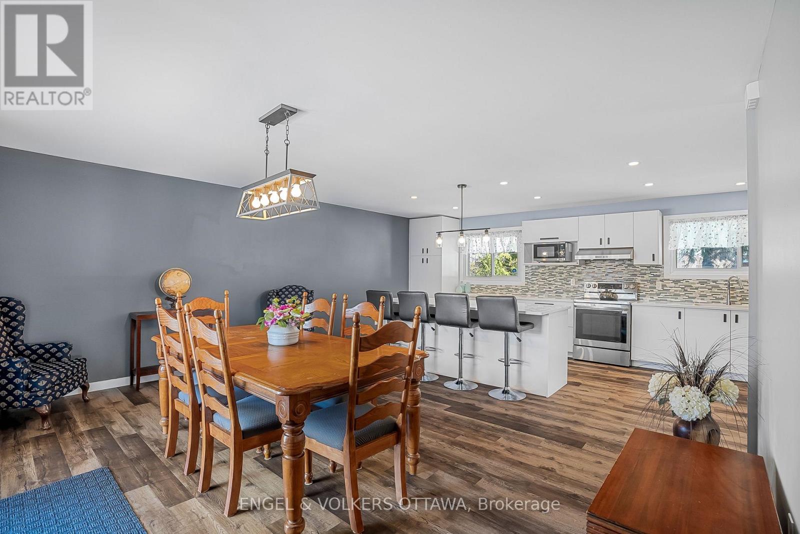 1427 Rosebella Avenue, Ottawa, Ontario  K1T 1E5 - Photo 20 - X12527334