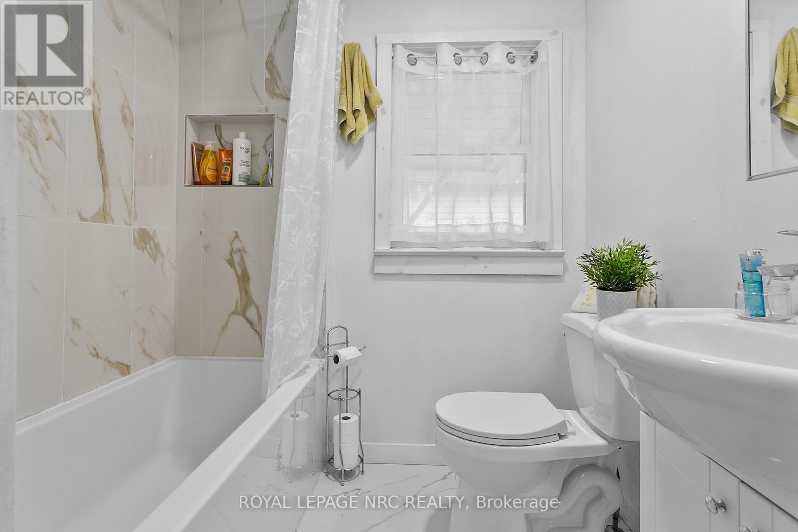 45 Phipps Street, Fort Erie, Ontario  L2A 2V3 - Photo 19 - X12527394