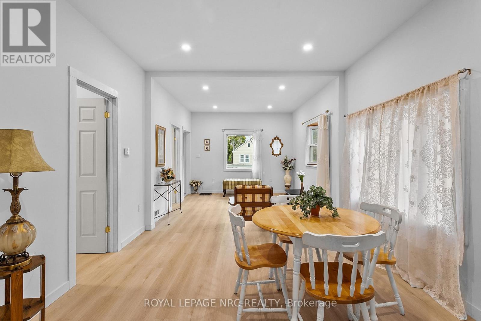 45 Phipps Street, Fort Erie, Ontario  L2A 2V3 - Photo 8 - X12527394