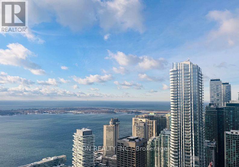 6212 - 55 Cooper Street, Toronto, Ontario  M5E 0G1 - Photo 2 - C12527342