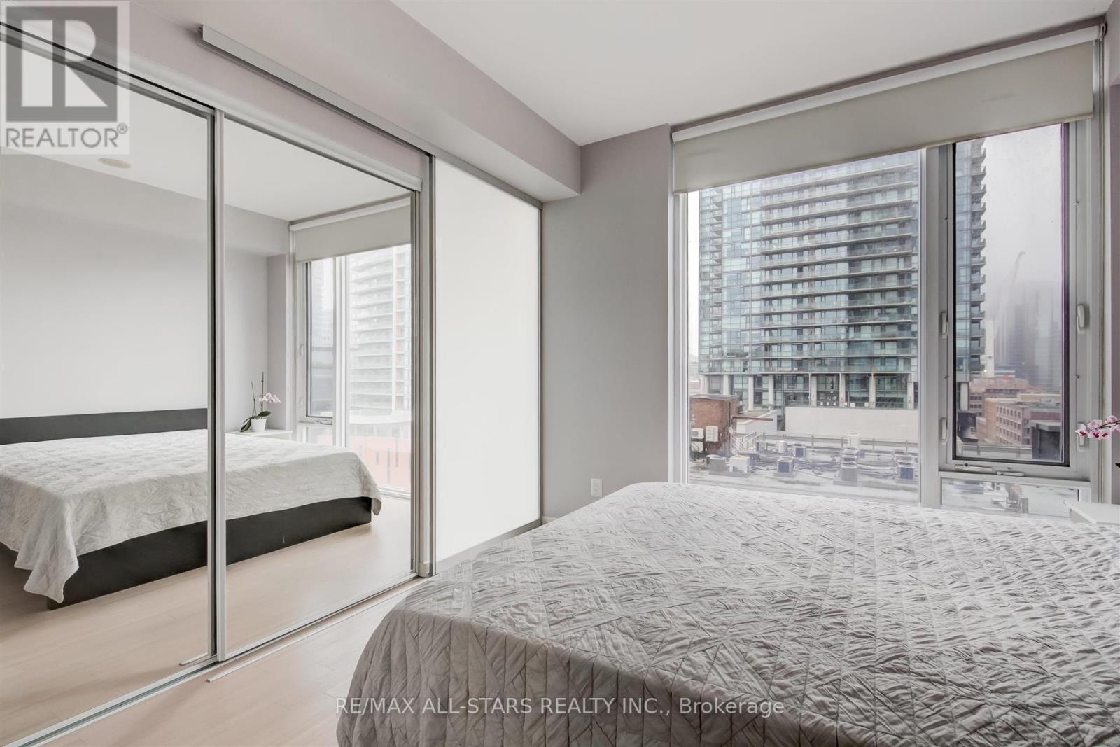 903 - 101 Peter Street, Toronto, Ontario  M5V 2G9 - Photo 8 - C12527352