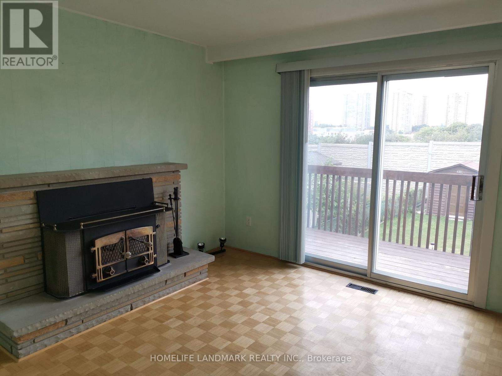 Main Unit - 219 Shawnee Circle, Toronto, Ontario  M2H 2Y3 - Photo 6 - C12527356