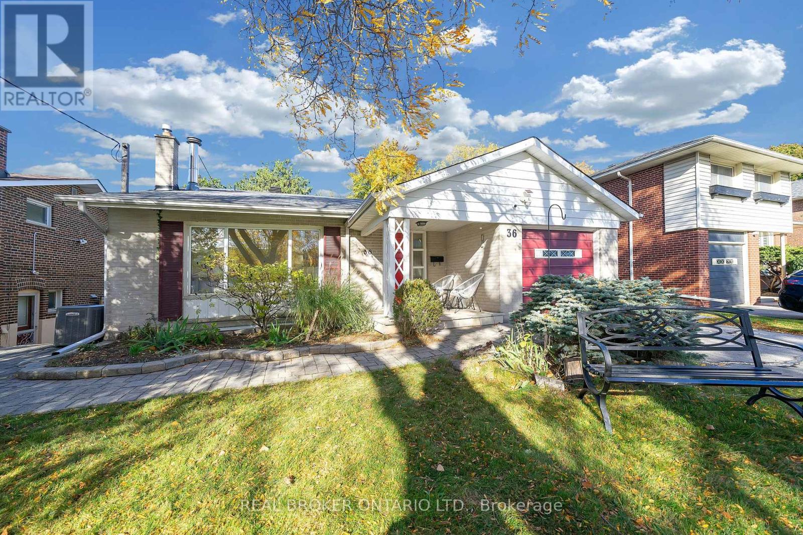 36 Marthclare Avenue, Toronto, Ontario  M3A 1E2 - Photo 3 - C12527390
