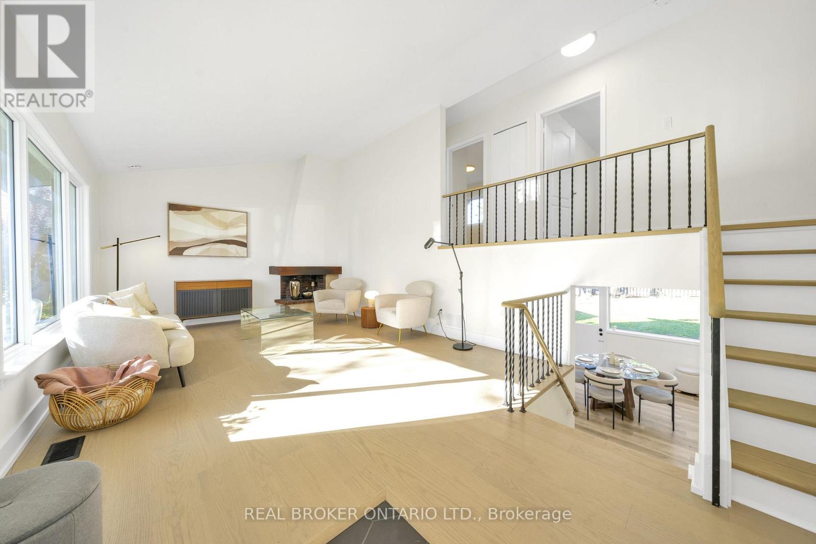 36 Marthclare Avenue, Toronto, Ontario  M3A 1E2 - Photo 5 - C12527390