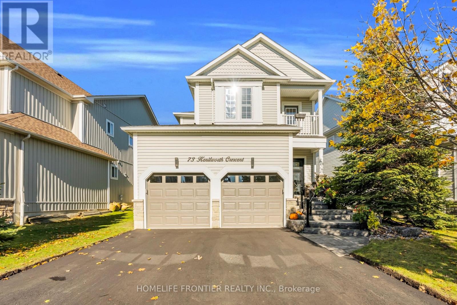 73 Kenilworth Crescent, Whitby, Ontario  L1M 2M7 - Photo 2 - E12527336