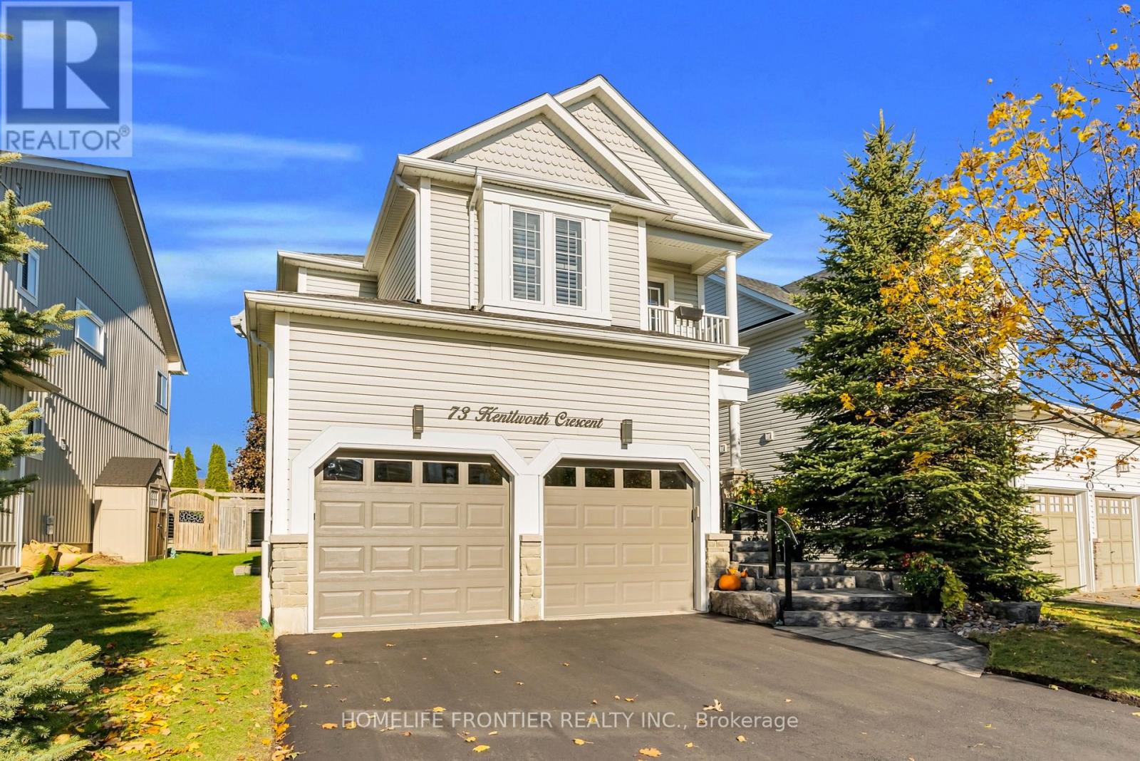 73 Kenilworth Crescent, Whitby, Ontario  L1M 2M7 - Photo 3 - E12527336