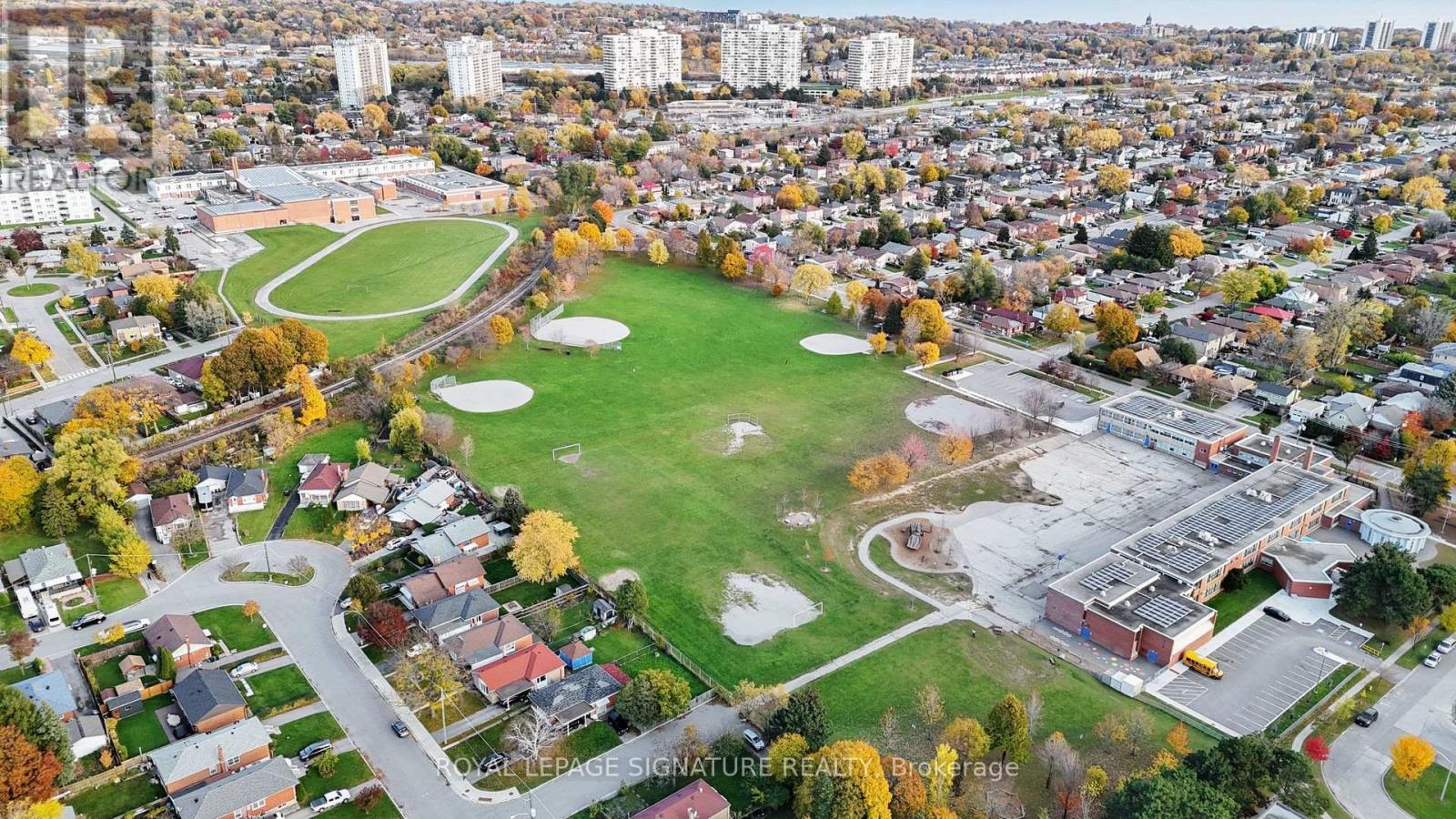 740 Kennedy Road, Toronto, Ontario  M1K 2C5 - Photo 28 - E12527346