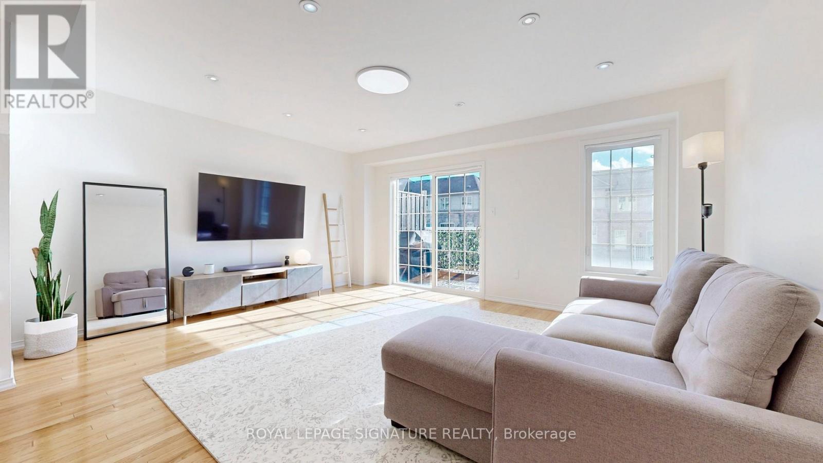 459 Rossland Road E, Ajax, Ontario  L1Z 0K8 - Photo 7 - E12527348