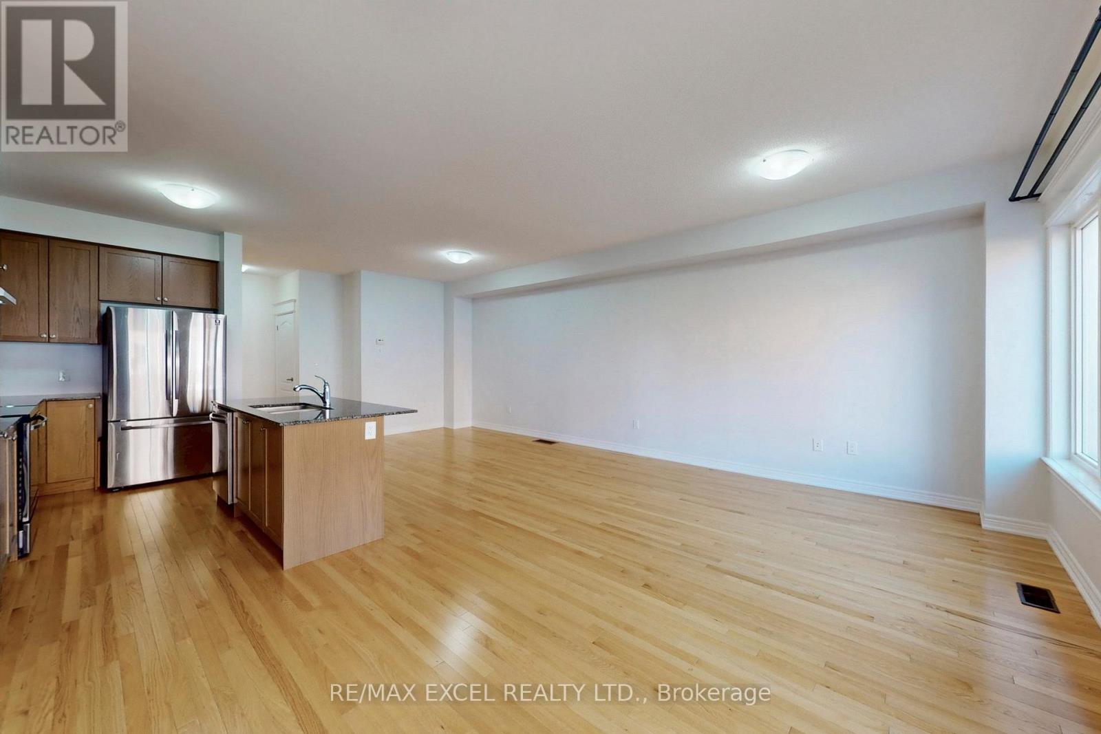 14 Twinflower Lane, Richmond Hill, Ontario  L4E 1E7 - Photo 11 - N12527362