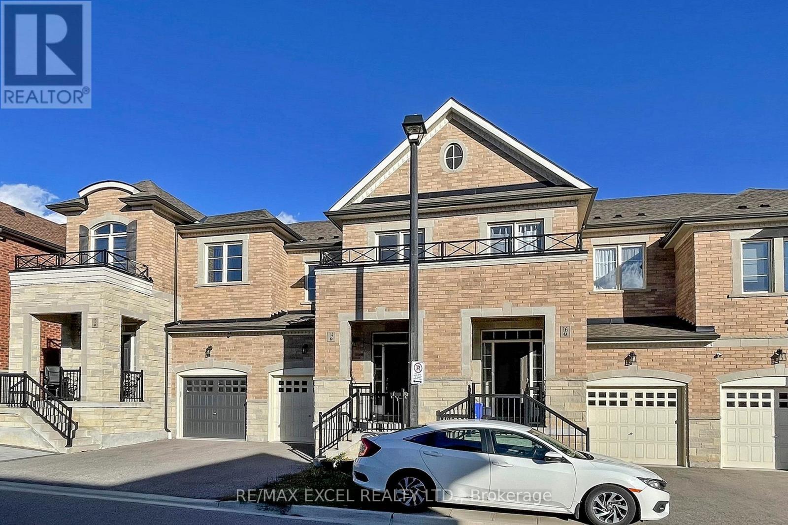 14 Twinflower Lane, Richmond Hill, Ontario  L4E 1E7 - Photo 3 - N12527362