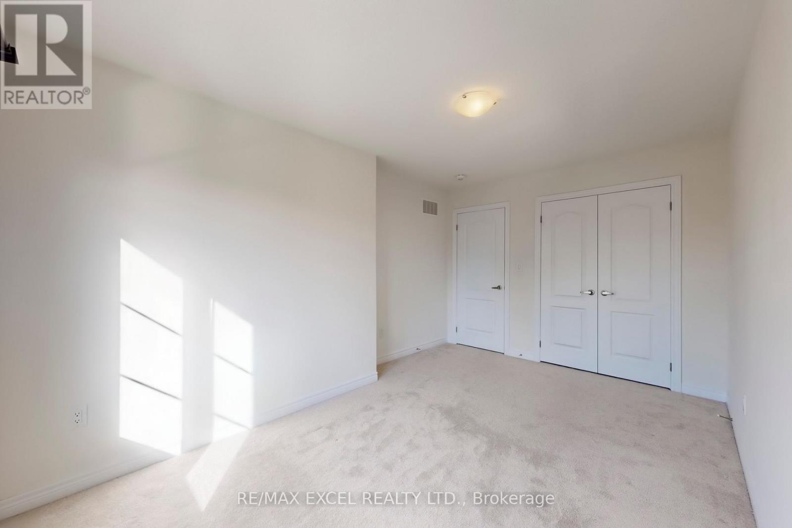 14 Twinflower Lane, Richmond Hill, Ontario  L4E 1E7 - Photo 35 - N12527362